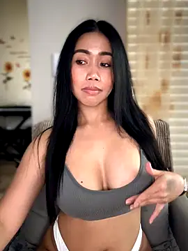 Snapshot of JazzieXo chatting on October 28, 6:43 pm JazzieXo online show from October 28, 6:43 pm