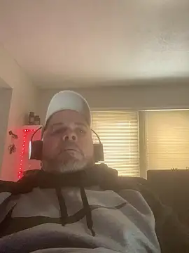 Snapshot of Cristian-Brayan chatting on February 9, 4:40 pm Cristian-Brayan online show from February 9, 4:40 pm