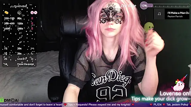 strawberry muffin online show from February 7, 8:53 pm