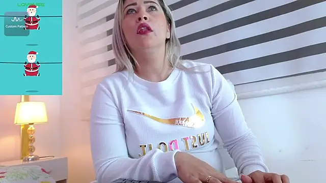 WANDAFOXX1 online show from January 15, 3:54 am
