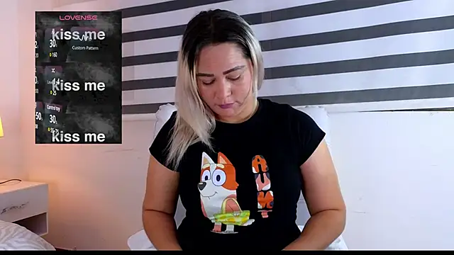 WANDAFOXX1 online show from January 30, 4:06 am