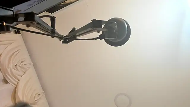 sarita loven online show from April 8, 4:45 am