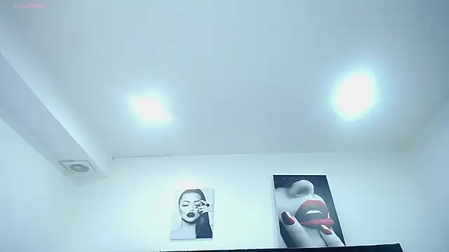 Snapshot of valentina_fox01 chatting on February 3, 3:59 am valentina fox01 online show from February 3, 3:59 am