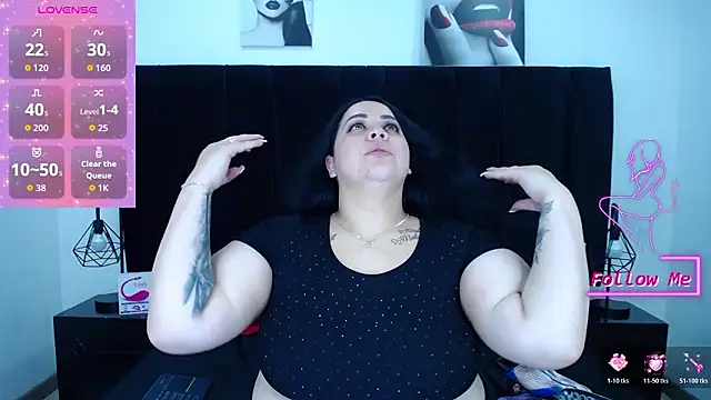 Snapshot of valentina_fox01 chatting on February 22, 3:29 am valentina fox01 online show from February 22, 3:29 am