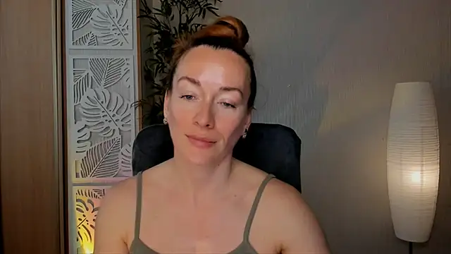 Snapshot of RebeccaMartinez chatting on May 11, 5:46 am RebeccaMartinez online show from May 11, 5:46 am