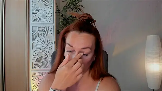 Snapshot of RebeccaMartinez chatting on May 29, 7:17 am RebeccaMartinez online show from May 29, 7:17 am