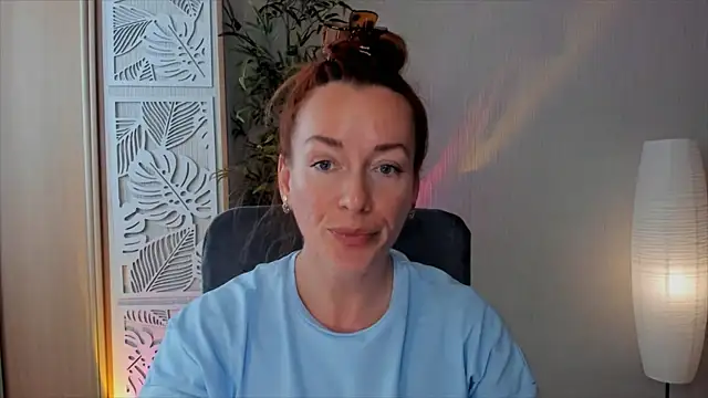 Snapshot of RebeccaMartinez chatting on May 30, 8:22 am RebeccaMartinez online show from May 30, 8:22 am