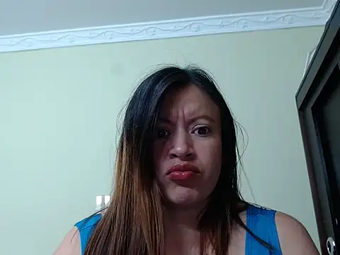 emilysamantha 8 online show from November 21, 8:07 pm