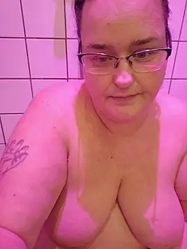 XxGipsyxX online show from February 13, 2:24 pm