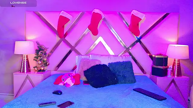 MalaikaBrown online show from December 18, 12:22 pm