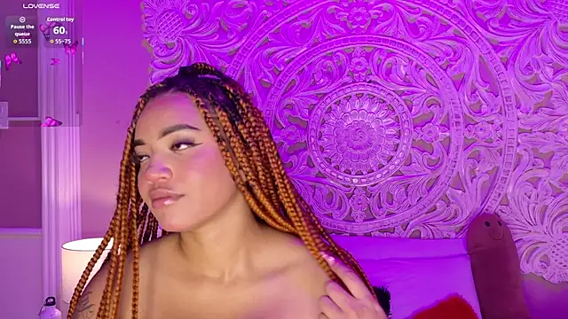 MalaikaBrown online show from April 14, 4:40 am