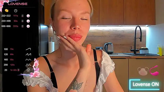 Olivia Bells online show from October 14, 10:10 pm