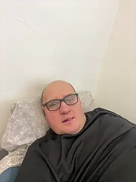 vanjbi45 online show from February 23, 8:06 am