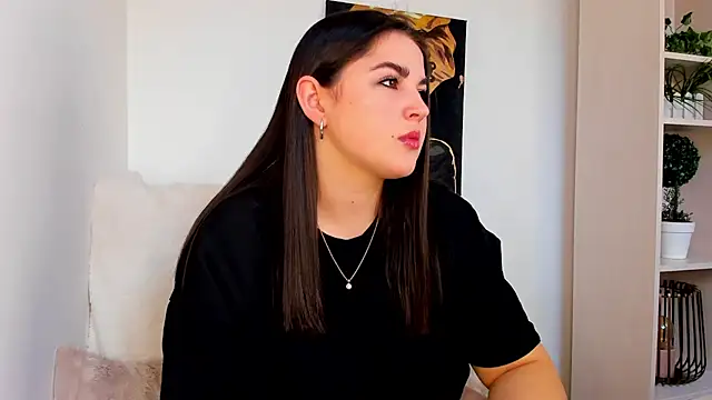 Snapshot of Talla_a chatting on March 11, 7:04 am Talla a online show from March 11, 7:04 am