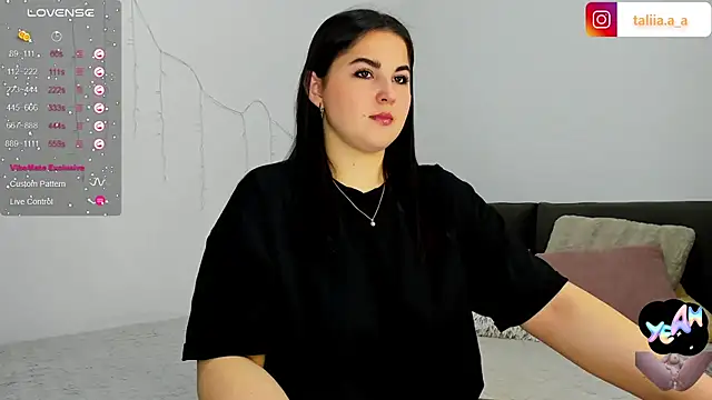 Snapshot of Talla_a chatting on March 13, 6:58 am Talla a online show from March 13, 6:58 am