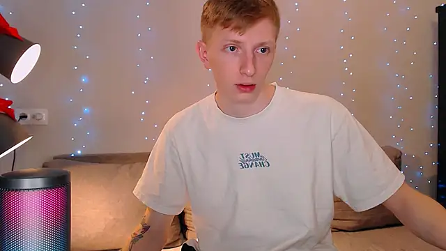 Snapshot of juliaanddima chatting on January 12, 10:12 pm juliaanddima online show from January 12, 10:12 pm