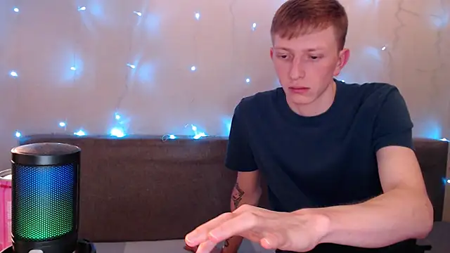 Snapshot of juliaanddima chatting on September 22, 9:28 pm juliaanddima online show from September 22, 9:28 pm