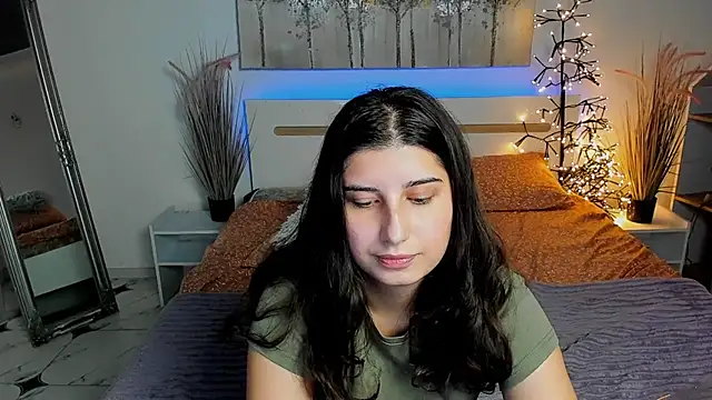 Snapshot of Linda_EX chatting on December 6, 10:38 am Linda EX online show from December 6, 10:38 am