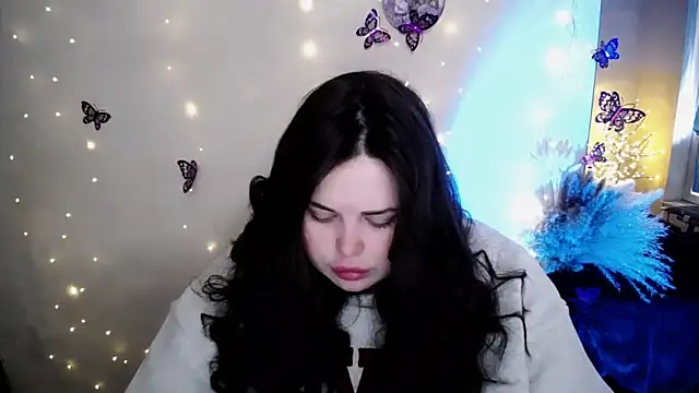 Emily Mo online show from February 5, 7:13 am