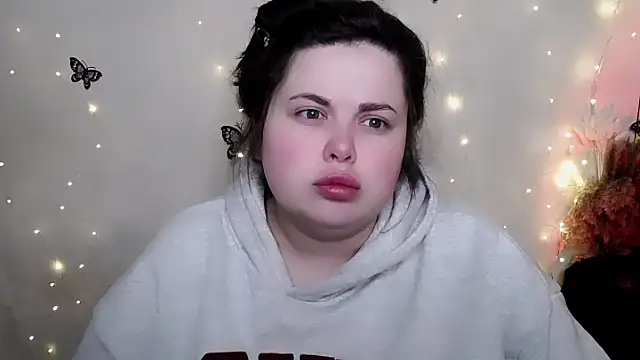 Emily Mo online show from February 7, 6:50 am