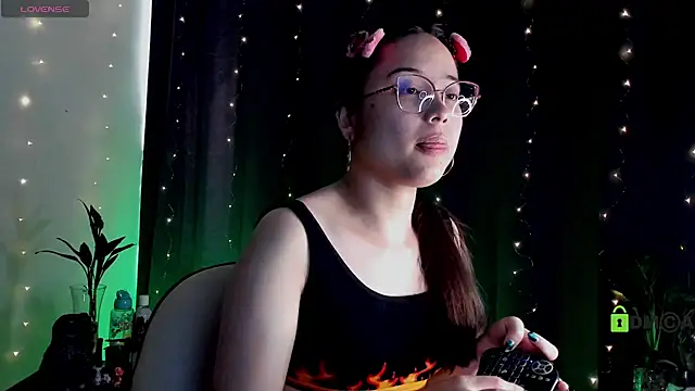 Snapshot of shantalc3rezo chatting on March 21, 7:46 pm shantalc3rezo online show from March 21, 7:46 pm