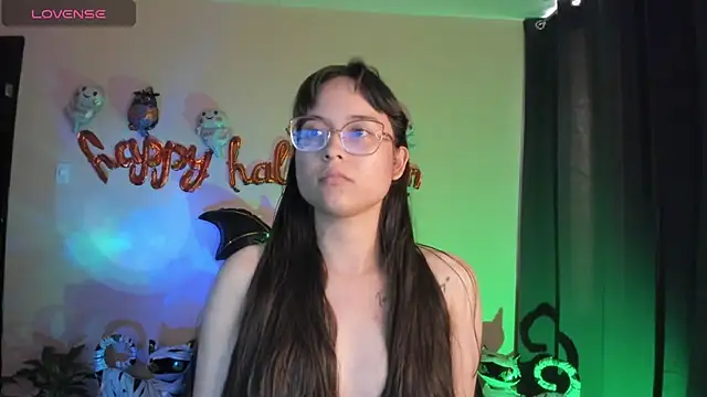 Snapshot of shantalc3rezo chatting on October 25, 9:42 pm shantalc3rezo online show from October 25, 9:42 pm