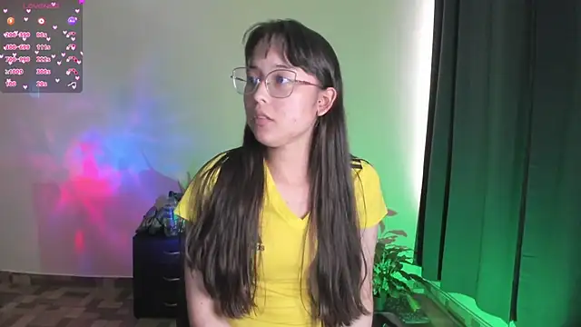 Snapshot of shantalc3rezo chatting on November 18, 8:24 pm shantalc3rezo online show from November 18, 8:24 pm