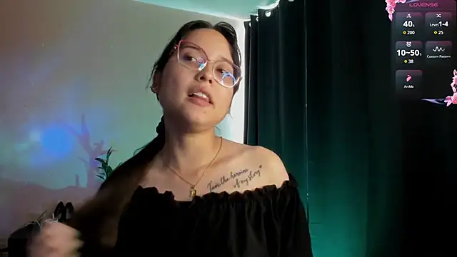 shantalc3rezo online show from February 4, 7:53 pm