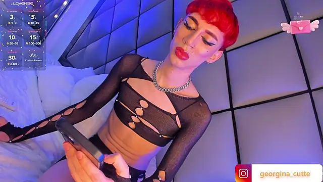 Snapshot of GeorginaCute_ chatting on October 6, 1:19 pm GeorginaCute online show from October 6, 1:19 pm