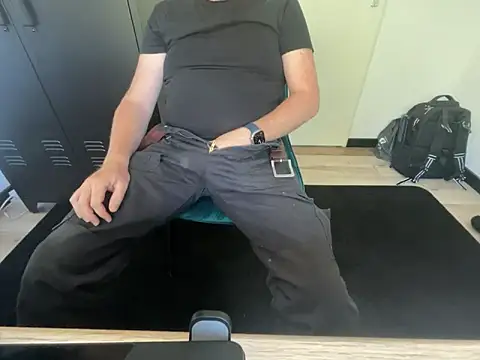 Lovetobenaked4u online show from September 10, 10:59 am