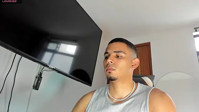 Snapshot of joss_111 chatting on September 17, 12:40 pm joss 111 online show from September 17, 12:40 pm