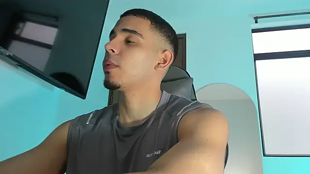 Snapshot of joss_111 chatting on October 22, 11:54 am joss 111 online show from October 22, 11:54 am