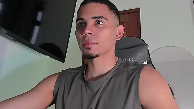 Snapshot of joss_111 chatting on November 4, 12:04 pm joss 111 online show from November 4, 12:04 pm