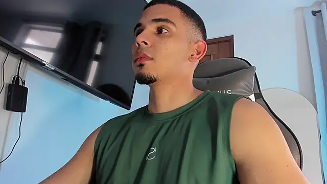 Snapshot of joss_111 chatting on November 5, 7:47 pm joss 111 online show from November 5, 7:47 pm