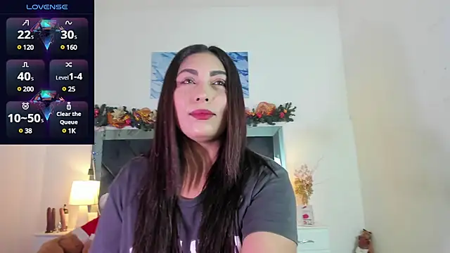 Snapshot of Lauralove_69 chatting on December 11, 7:46 pm Lauralove 69 online show from December 11, 7:46 pm