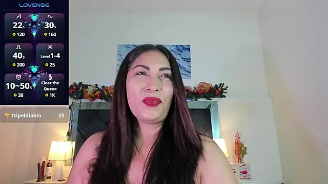 Snapshot of Lauralove_69 chatting on December 21, 7:38 pm Lauralove 69 online show from December 21, 7:38 pm