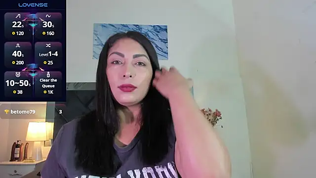 Snapshot of Lauralove_69 chatting on January 8, 7:56 pm Lauralove 69 online show from January 8, 7:56 pm