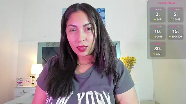 Snapshot of Lauralove_69 chatting on February 25, 11:33 pm Lauralove 69 online show from February 25, 11:33 pm