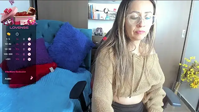 Snapshot of valeria_teiku chatting on March 8, 4:23 am valeria teiku online show from March 8, 4:23 am