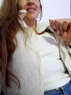 Snapshot of valeria_teiku chatting on September 9, 3:00 pm valeria teiku online show from September 9, 3:00 pm