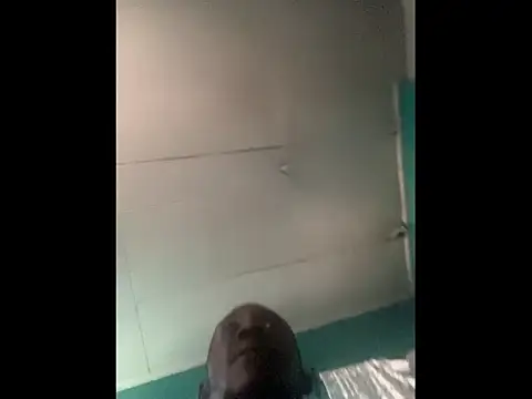 De maskedcouple online show from December 14, 1:05 pm