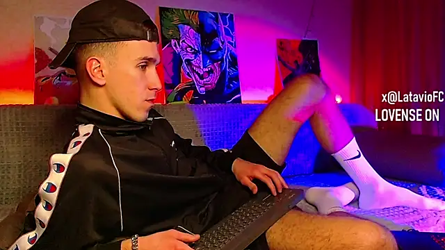 Midnighter  online show from January 31, 1:56 pm