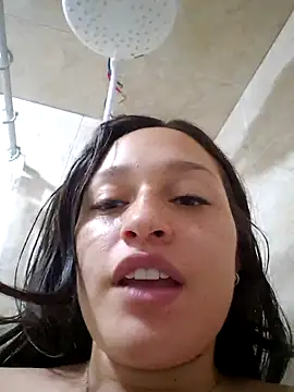 Snapshot of megan_doll2 chatting on October 22, 7:57 pm megan doll2 online show from October 22, 7:57 pm