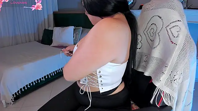 Snapshot of scarlet_miller1 chatting on March 4, 11:51 am scarlet miller1 online show from March 4, 11:51 am