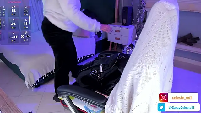 Snapshot of scarlet_miller1 chatting on March 5, 12:00 pm scarlet miller1 online show from March 5, 12:00 pm