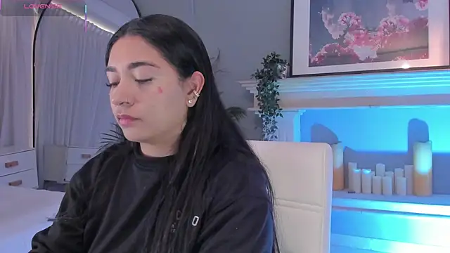 Snapshot of scarlet_miller1 chatting on October 2, 12:12 pm scarlet miller1 online show from October 2, 12:12 pm