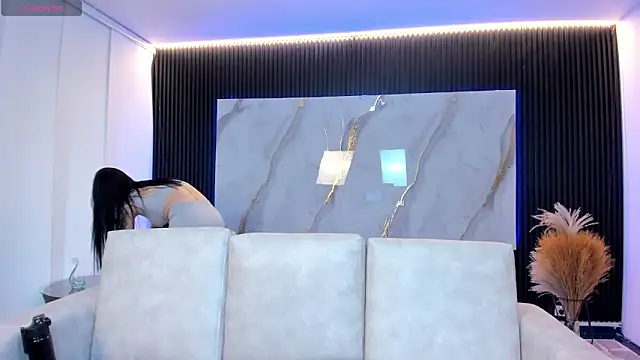 Snapshot of charlottewhitte chatting on December 17, 11:38 am charlottewhitte online show from December 17, 11:38 am