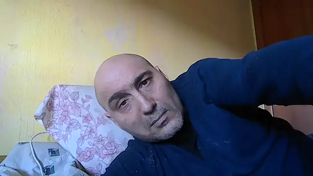 Analove1976 online show from February 15, 11:41 am