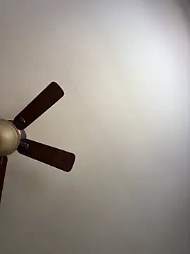 QueenNuttCollector online show from March 29, 2:28 pm