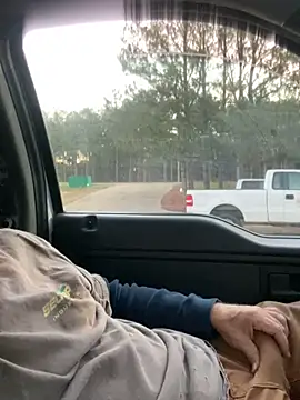 Snapshot of Themechanic420 chatting on December 18, 12:51 pm Themechanic420 online show from December 18, 12:51 pm